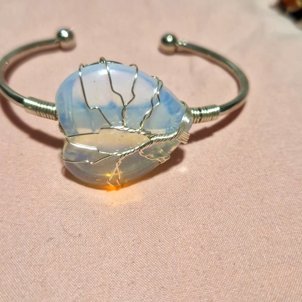Fashion bracelet